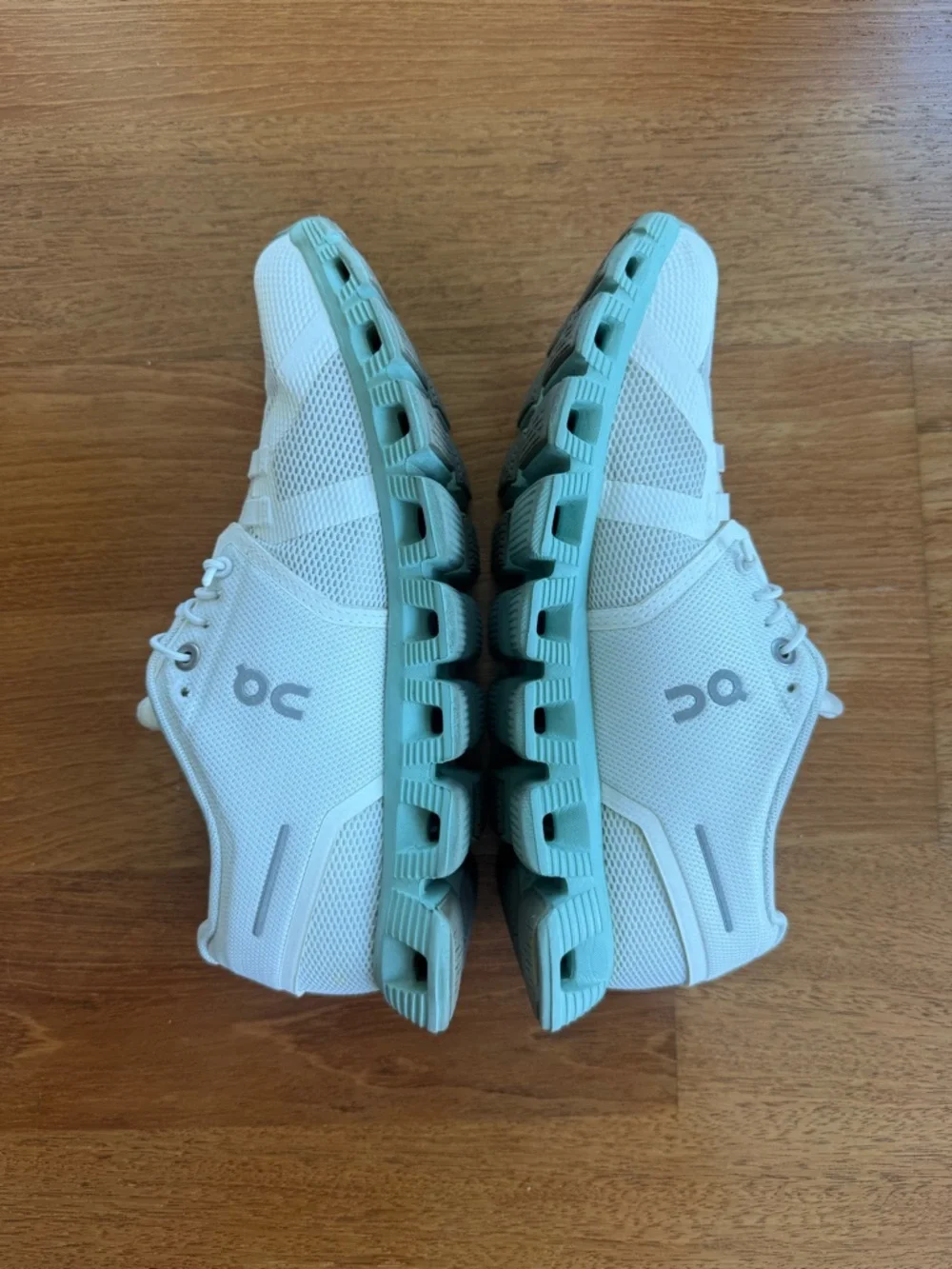 On Cloud 5 Sneakers – Undyed White Creek – Women’s 8 - Picture 3 of 8